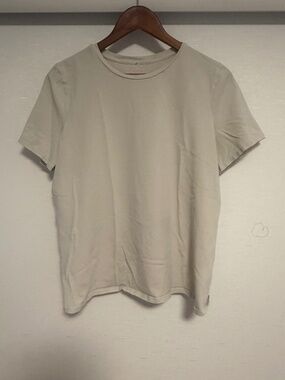 Great price! Lululemon Organic Cotton Staight Hem T-Shirt